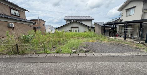 鯖江市水落町1丁目712番